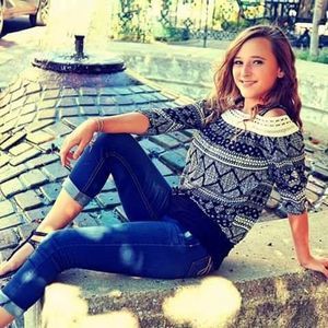 Meet your Posher, Alyssa